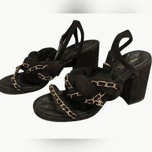 CHANEL AUTHENTIC Elegant Black Suede Sandals with Twist And Gold Chain 9.5